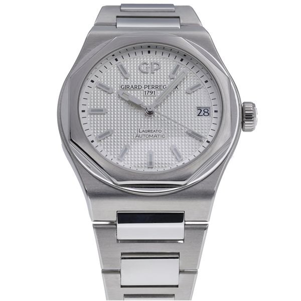 Girard Perregaux Laureato 81000-11-131-11A